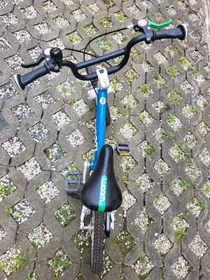 Woom 2 Kinderfahrrad 14 Zoll blau Weiß  Bild 3