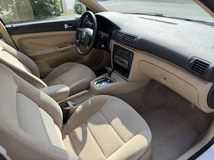 Vw Passat 1.8 Automatik TÜV NEU wenig Km Bild 6