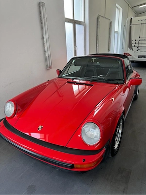 Porsche 911 Targa Carrera 1984 Bild 2