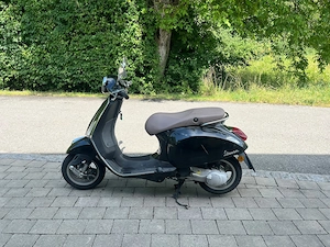 Verkaufe meine sehr zuverlässige und heißgeliebte Vespa Primavera Bild 4