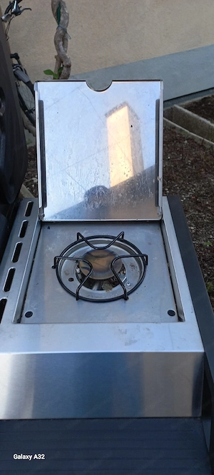 Enders Monroe Pro Gasgrill mit Seitenkocher   Top Zustand Bild 2