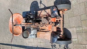 Rasenmäher Traktor Oldtimer Bild 2