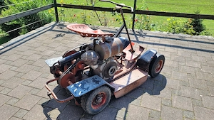 Rasenmäher Traktor Oldtimer Bild 8
