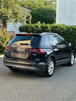 VW Tiguan 2,0 Highline 4Motion *Erstbesitz Bild 3