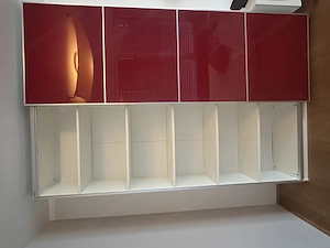 Schränke mit Glastüren Bild 2