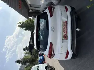 Hyundai Allrad Automatik Bild 2