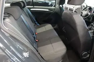 VW Golf Bild 8