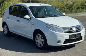Dacia Sandero 1.2 TÜV 08 26 Bild 2