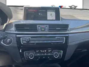BMW X1 xDrive18d Aut. // x-Line // Rückfahrkamera // adapt. LED // Hifi Bild 8
