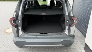 Dacia Bigster Expression 1,8 Hybrid 155 Navi Winter Plus 116 ... Bild 6
