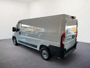 Fiat Ducato L2H1 MY25 30 120PS/RFK/KLIMA/RADIO/ 88 kW (120 ... Bild 4