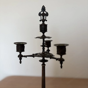 Empire Klassizismus Kerzenleuchter aus Bronze um 1820 1830 Bild 2