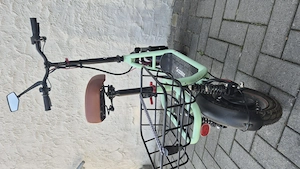 E-Scooter iScooter i12 mit Sitz, Korb & Spiegel   Nur kurz im Wohnmobil genutzt Bild 9