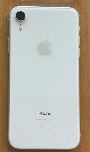 Apple iPhone XR weiss 64GB inkl. Ladegerät, Ladekabel, OVP, 3 neue Hüllen die noch original verpackt Bild 4