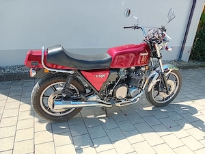 Kawasaki Z1000 ST  Bild 2