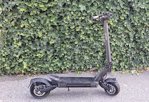 Ausom L2 Dual Motor E Scooter in FK 