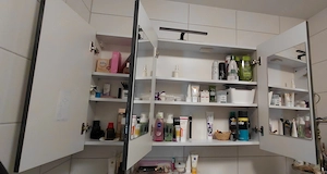 Lampe, Spiegelschrank, Markise und Vorhänge  Bild 3