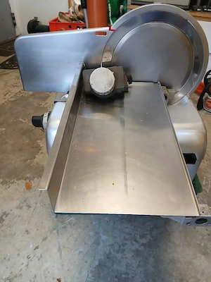 Schneidemaschine zu verkaufen  Bild 2