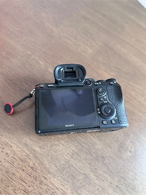 Sony A7III + 16mm F1.8 G + Kit-Objektiv (Komplettset) Bild 4