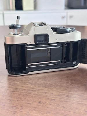 Nikon FM10 + Zoom-Nikkor 35-70mm + Ledertasche Bild 4