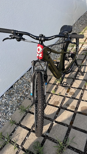 Kraftstoff Junior E-Mountainbike E-Bomb 6.0 Advent X 10-Gang   Top Zustand Bild 2