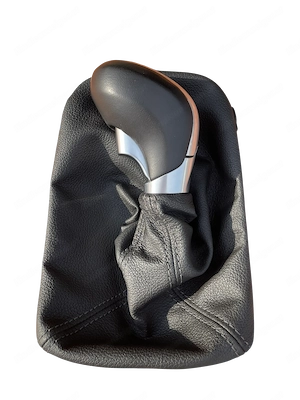 Ich verkaufe einen sehr gut erhaltenen Opel OPC Line Schaltknauf mit Schaltsack und Innenmanschette Bild 3