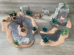 Schleich - große Wasserstelle mit Wasserfall Bild 4