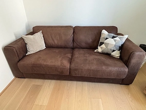 Gemütliche Couch aus echtem Rauleder Bild 3