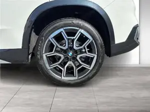 BMW X1 xDrive20d U11 B47 xLine Head-Up DAB LED RFK Bild 6
