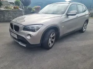 Verkaufe  Auto  Typ  BMW X1    Allrad  wenig ca 150 000Km  
