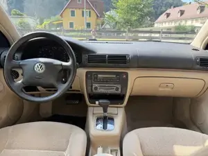 Vw Passat 1.8 Automatik TÜV NEU wenig Km Bild 7