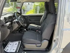 Suzuki Jimny 1,5 VVT Allgrip N1 2024 mit NUR 7164 Km TOP! Bild 9