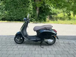 Verkaufe meine sehr zuverlässige und heißgeliebte Vespa Primavera Bild 3