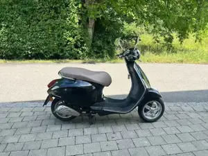 Verkaufe meine sehr zuverlässige und heißgeliebte Vespa Primavera Bild 4