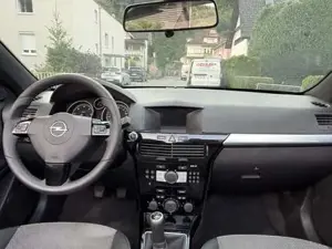 Opel Astra Bild 7