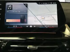 BMW iX1 eDrive20 U11 HB0 M Sportpaket Head-Up DAB Bild 8