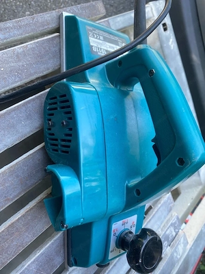 Verkaufe Makita Habdhobelmaschine um 150 Euro wegen Auflösung der Firma Bild 3