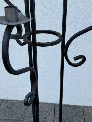 Schmiedeeiserner Kerstenständer Bild 5