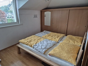 zentrale zweistöckige 4 Zimmerwohnung zu verkaufen Bild 3