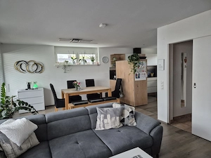 zentrale zweistöckige 4 Zimmerwohnung zu verkaufen Bild 7
