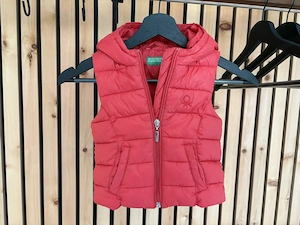 Rotes Gilet von Benetton  Bild 2