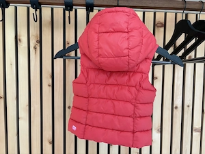 Rotes Gilet von Benetton  Bild 3