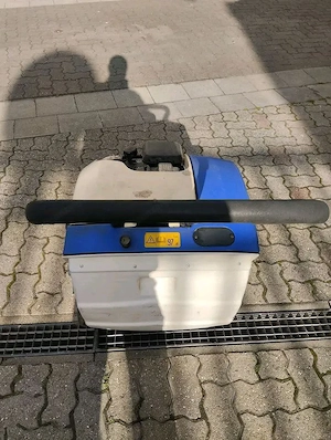 Benzinkehrmaschine Iseki Eco 520B  Bild 2