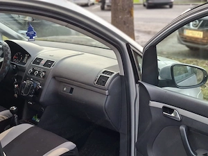 Volkswagen Touran Bild 4