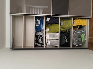 Kleiderschrank  Bild 2