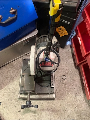 Verkaufe Metall Säge Bild 5