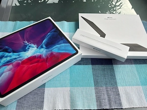 zwei gebrauchte iPad Pro 2020 (12,9 Zoll, Wi-Fi + Cellular, 512 GB) der 4. Generation Bild 3