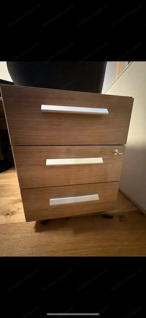 Modernes Büromöbel-Set   Schreibtisch, Rollcontainer & Hochschrank Bild 4