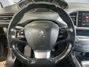 Peugeot 308 Bild 9