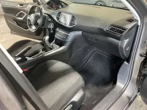 Peugeot 308 Bild 16